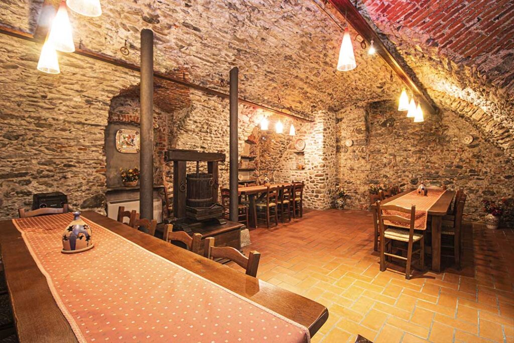 Cantine-Il-Chiostro-1 Cantine-Il-Chiostro-1
