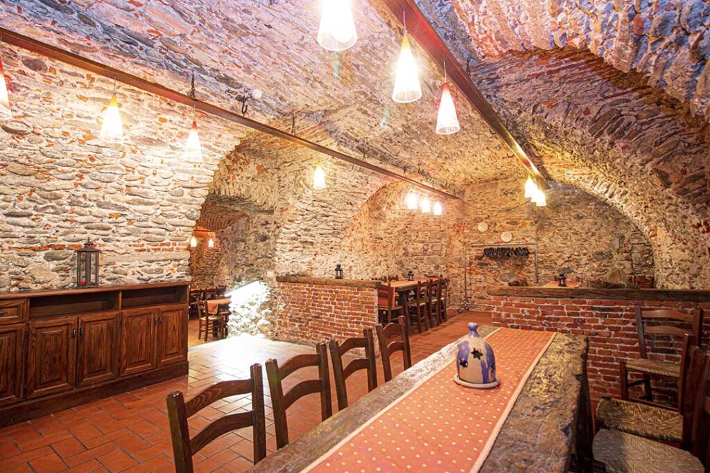 Cantine-Il-Chiostro
