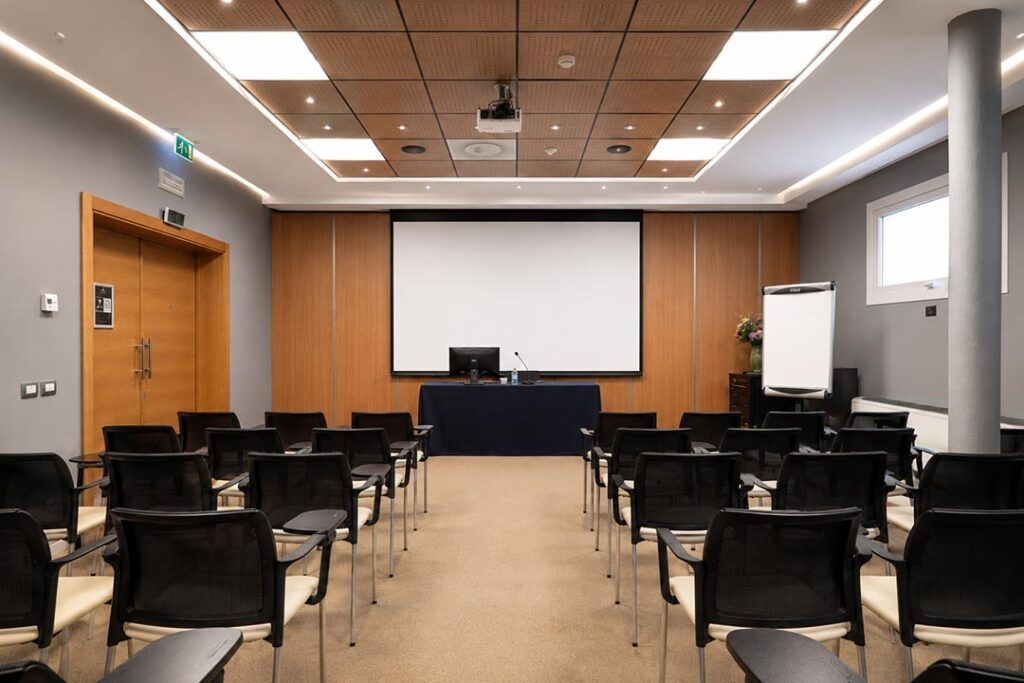Bergamo-west-sala-meeting-2 Bergamo-west-sala-meeting-2