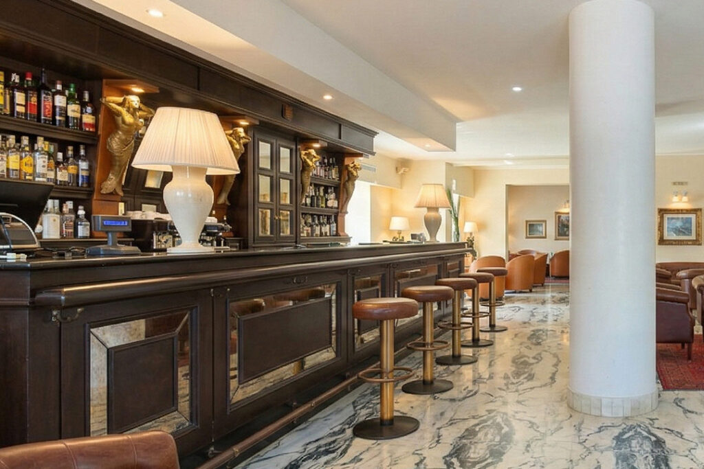 Grand-hotel-Mediterranee-Bar-Le-Confidenze-1 Grand-hotel-Mediterranee-Bar-Le-Confidenze-1