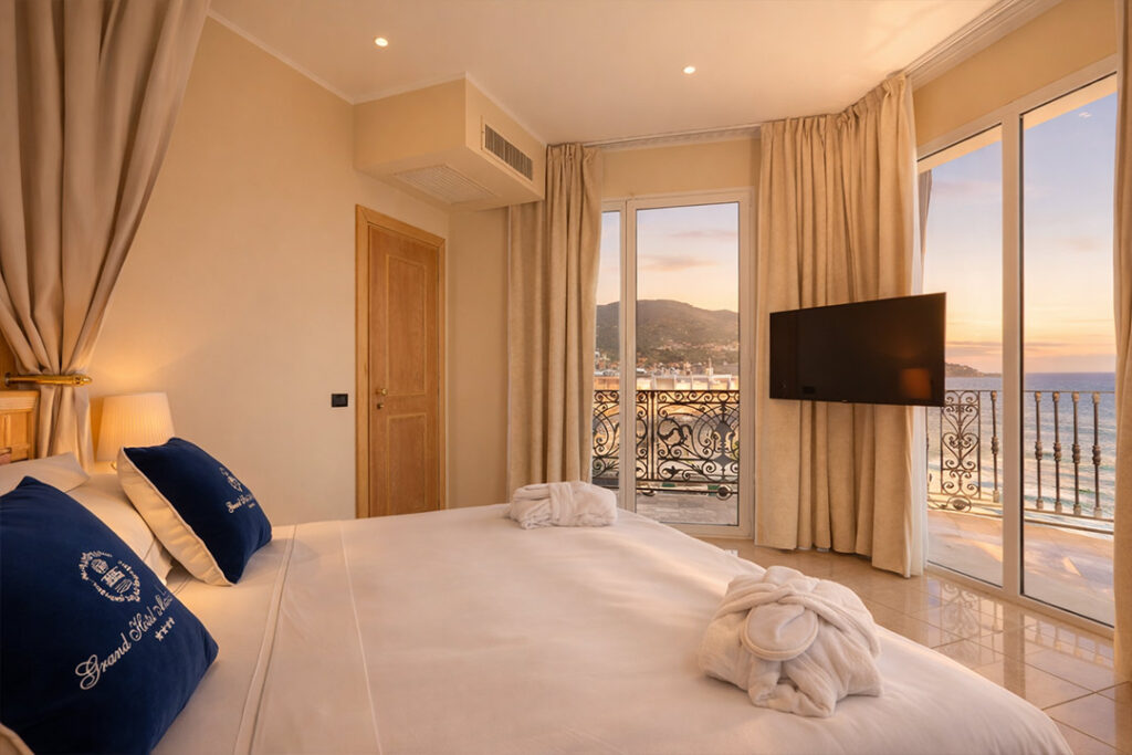 Grand-hotel-Mediterranee-LVG-Hotel-Collection-suite3 Grand-hotel-Mediterranee-LVG-Hotel-Collection-suite3