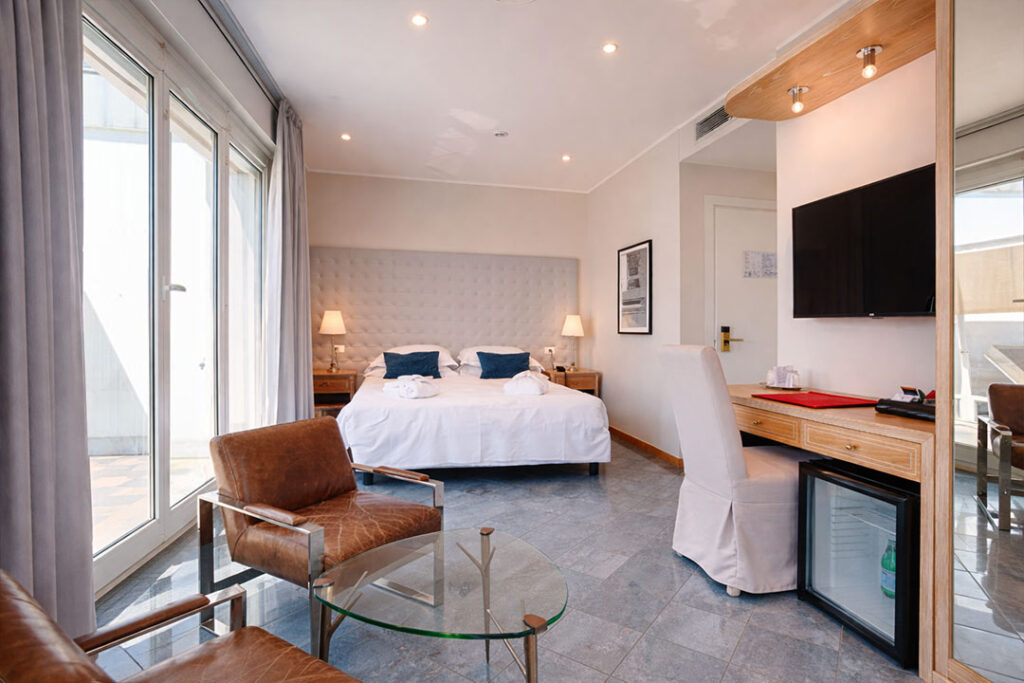 Grand-hotel-Mediterranee-LVG-Hotel-Collection-suite4 Grand-hotel-Mediterranee-LVG-Hotel-Collection-suite4