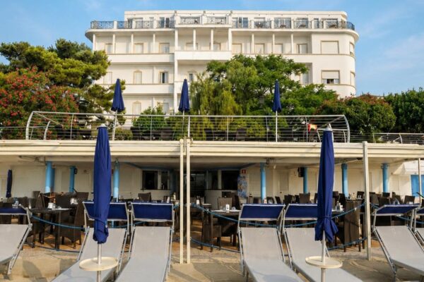 Hotel-con-spiaggia-alassio-3 Hotel-con-spiaggia-alassio-3